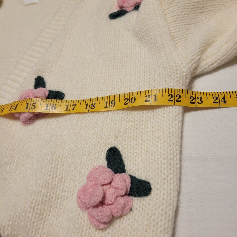 Luna Ivy Ivory Cardigan With Pale Pink 3D Crochet Puff Flowers. Size M. Cozy. - Picture 10 of 12